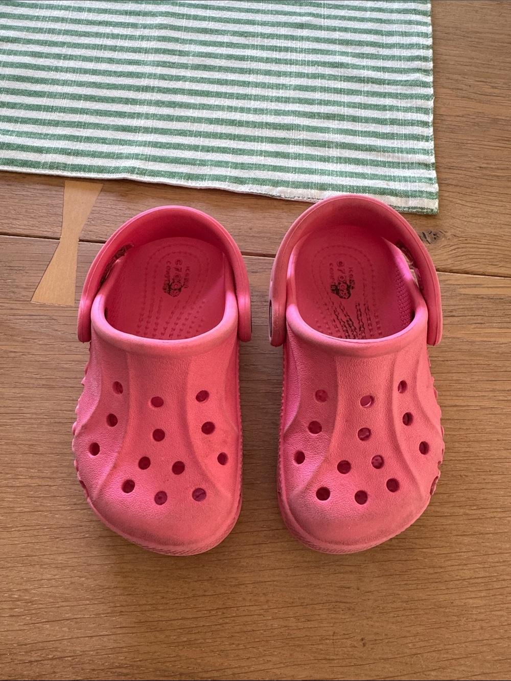 CROCS Kids Pink Clogs